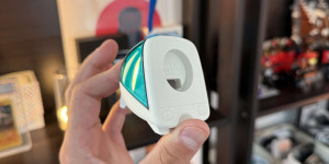 Hands on: Spigen adds to C1 line with iMac G3-inspired Apple Watch stand