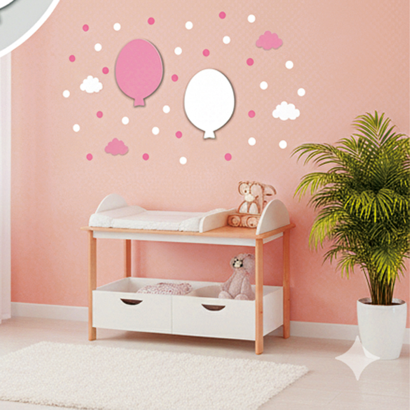 🎈 ديكور جميل للأطفال – بالونات الحفلة والغيوم الوردية الحالمة