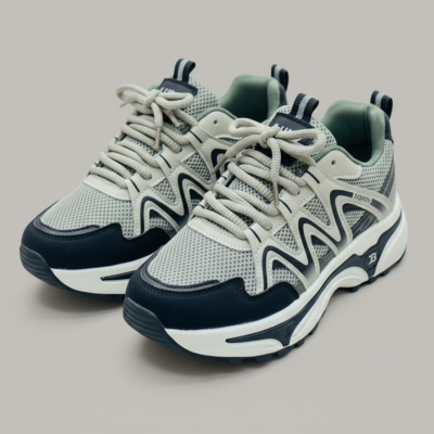 أحذية رياضية شبكية سميكة للرجال: تمكنك من المشي لمسافات أطول، ونعل خارجي مُضغوط.