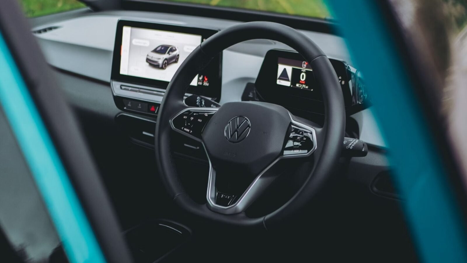 4 failles Bluetooth touchent des millions de voitures Mercedes, Volkswagen et Skoda