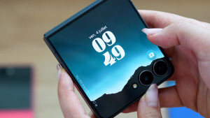 Samsung Galaxy Z Flip 7 annoncé : beaucoup d’atouts, mais une vilaine faute de goût