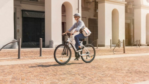Un VAE urbain, un VTT et même un gravel électrique : Yamaha attaque le vélo électrique par tous les fronts