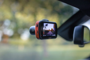 Dashcams : comment bien choisir votre première caméra embarquée pour la voiture