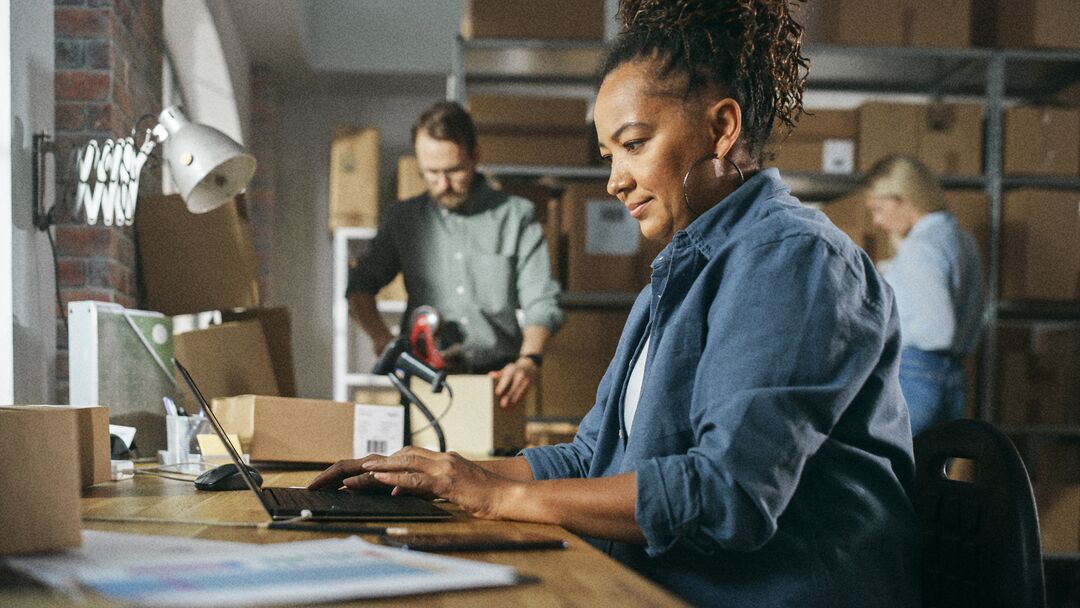 How to reduce disputes and save time with automated package tracking?