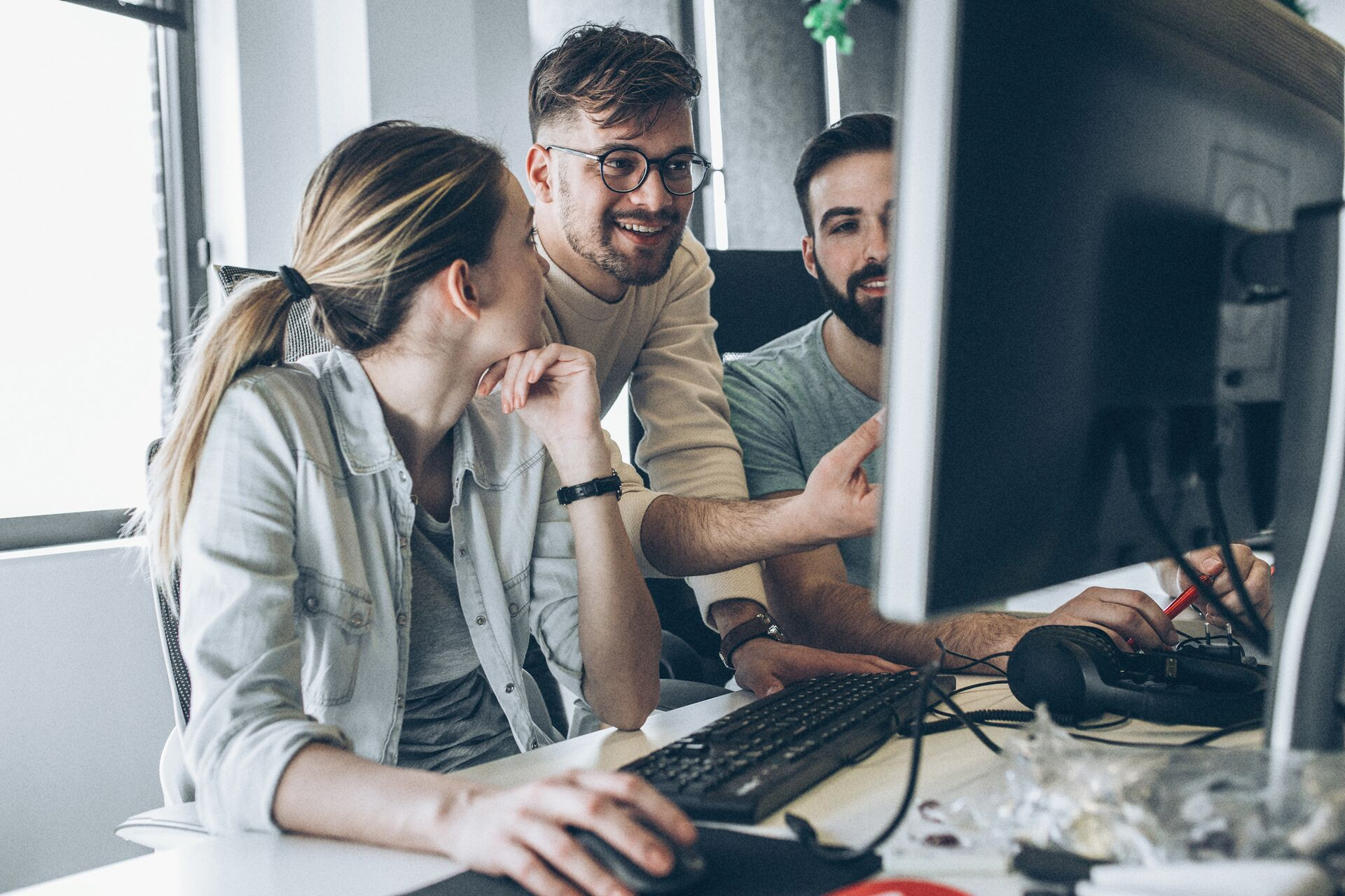 10 advantages of open source solutions for businesses