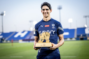 ياسين بونو.. من مونريال إلى الهلال