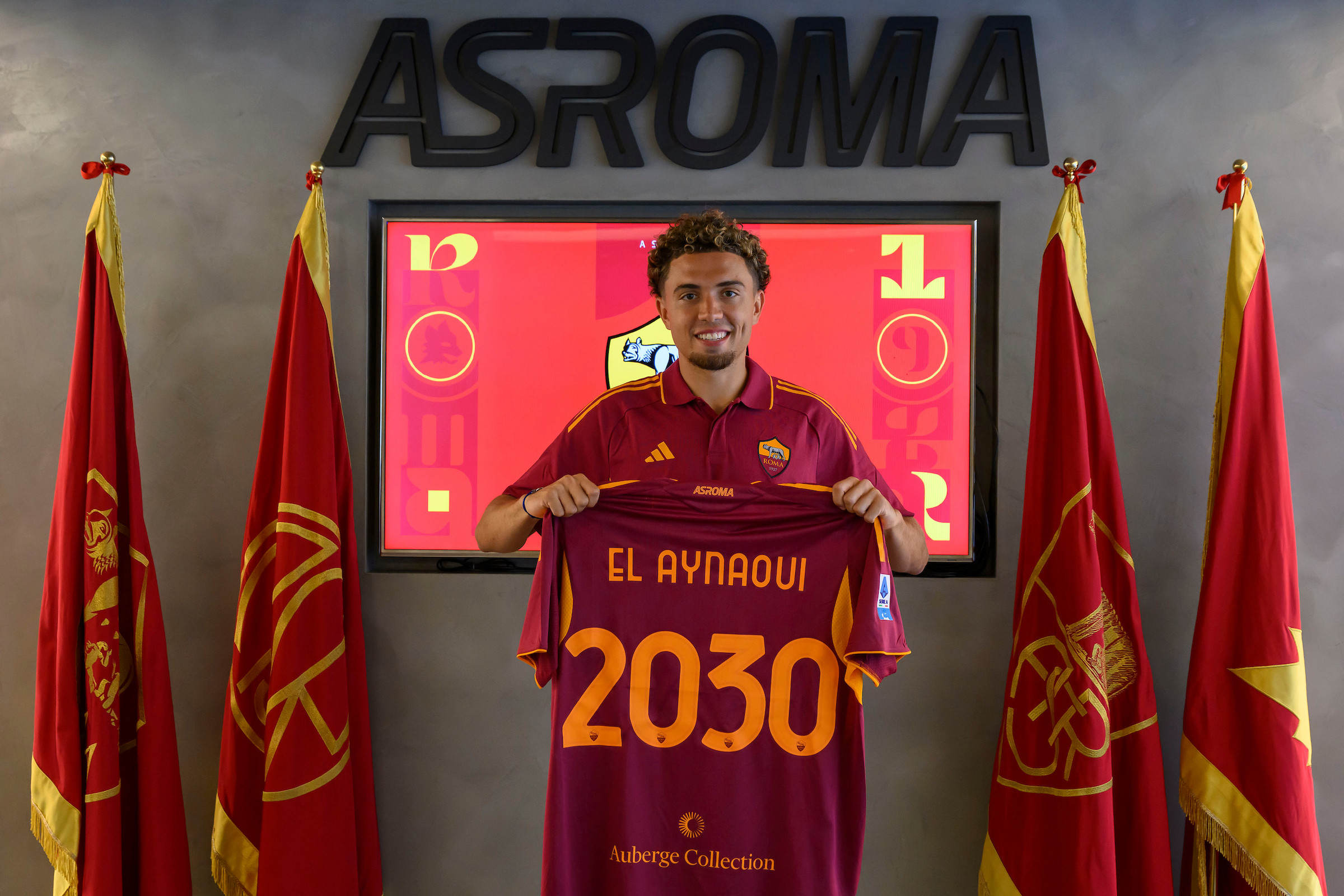 رسمياً.. نائل العيناوي ينتقل إلى روما الإيطالي