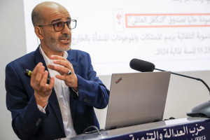 بعد رد وهبي.. الأزمي: القانون يفرض التصريح بالقيمة التجارية الحقيقية للهبة