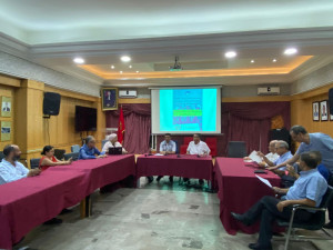 خلال مائدة مستديرة.. رفض واسع لمشروع قانون المجلس الوطني للصحافة 