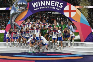 إنجلترا تتوج بلقب “يورو السيدات”