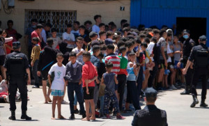 إبعاد مغاربة حاولوا دخول سبتة.. حقوقية: انتهاك جسيم لحقوقهم