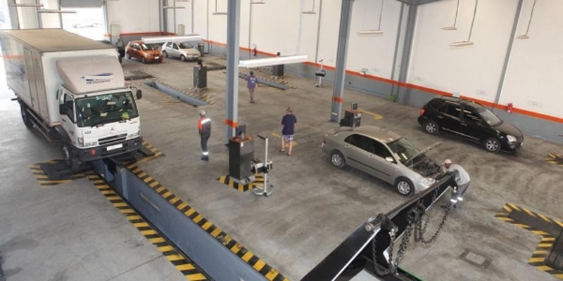طالبوا قيوح بالاعتذار.. غضب وسط الفاحصين التقنيين بعد تشبيههم بأجراء المحلات الكبرى