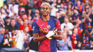 برشلونة يُخصص فعالية رسمية لتقديم عقد يامال ومنحه الرقم 10