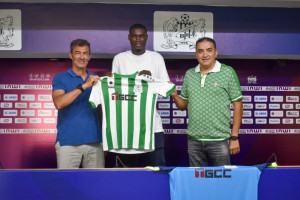 الدفاع الجديدي يتعاقد مع حارس موريتانيا