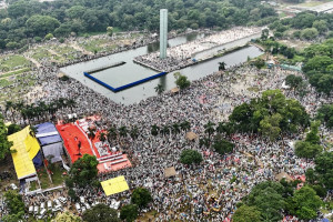 إسلاميو بنغلاديش يستعرضون القوة