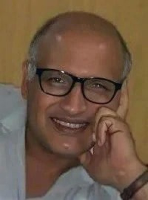 عيون وقحة لا تنام