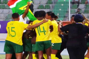 "كان السيدات"..جنوب إفريقيا إلى النصف