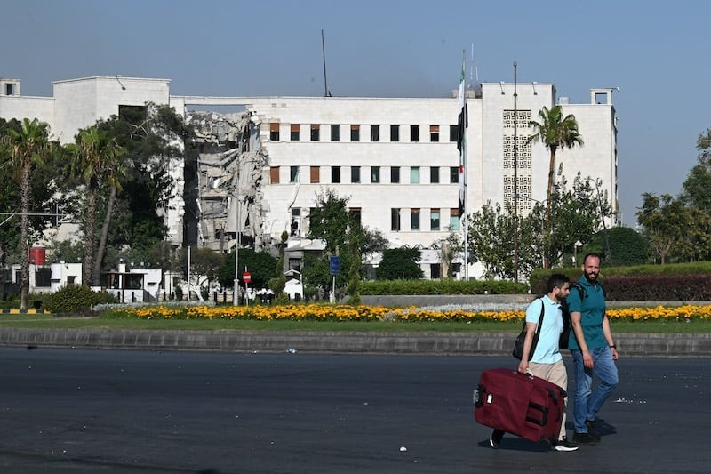 أكثر من 128 ألف نازح بجنوب سوريا