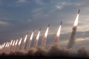 طهران تستبدل أنظمة للدفاع الجوي