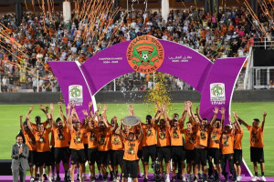 النهضة البركانية تحتفي بلقب البطولة