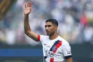 المدرب جوزيه مورينيو يشيد بحكيمي