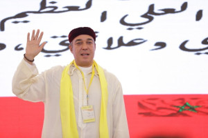 أوزين: أستعمل سيارة البرلمان في التحركات الحزبية لعقلنة إنفاق المال العام