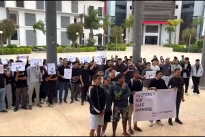 طلبة العلوم التطبيقية يحتجون بأكادير