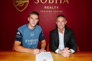 السويدي "يوكيريس" ينضم إلى أرسنال