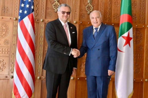 مستشار الرئيس الأمريكي يحل بالجزائر