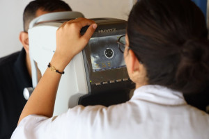 حملة طبية تفحص العيون بتاوريرت