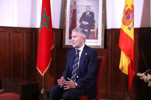 وزير الداخلية الإسباني يشيد بالمغرب