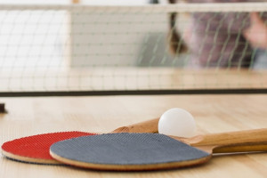 عرب كرة الطاولة يتنافسون بالمملكة