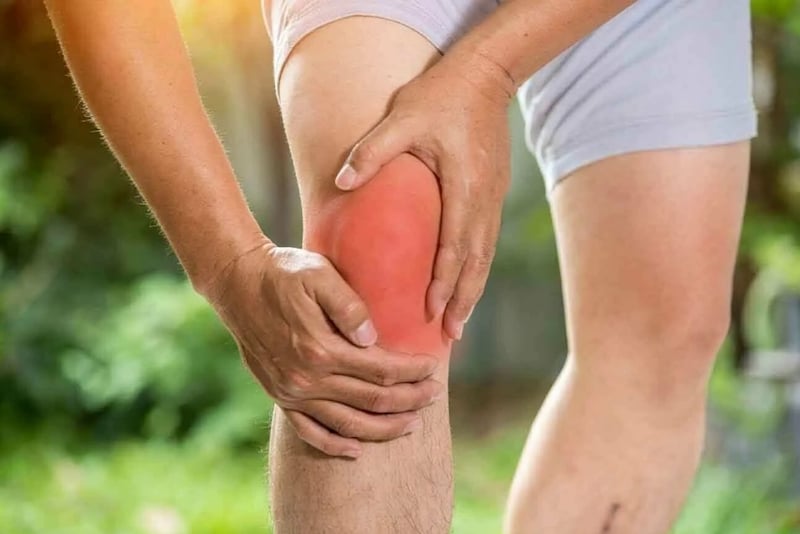 دراسة: ألم "فصال الركبة" يخف بتدريب المشي