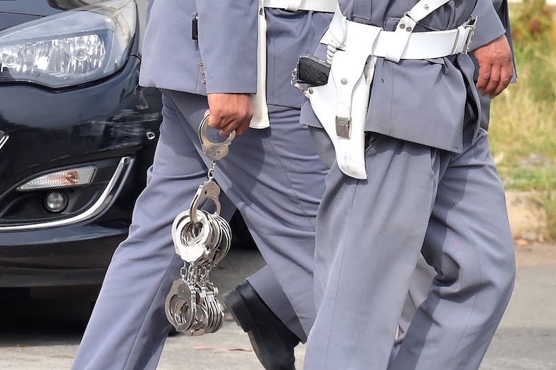توقيف قطار يجر قاصرين للمحاكمة