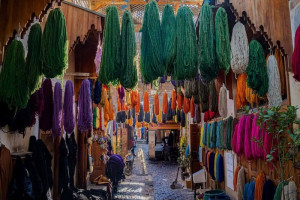 سوق "القطانين" بمدينة فاس .. حكايات وأسرار من النسيج والأسطورة