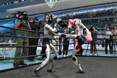 انطلاق أول بطولة عالمية للروبوتات الشبيهة بالبشر في الصين