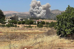 إسرائيل تقصف أهدافا لـ "حزب الله"