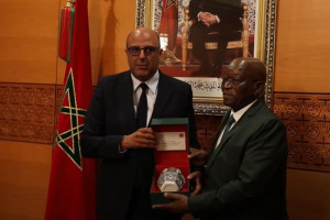 ولد الرشيد يستقبل جاكوب زوما