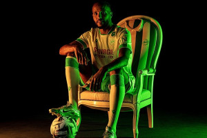 نانت الفرنسي يعلن ضم يوسف العربي