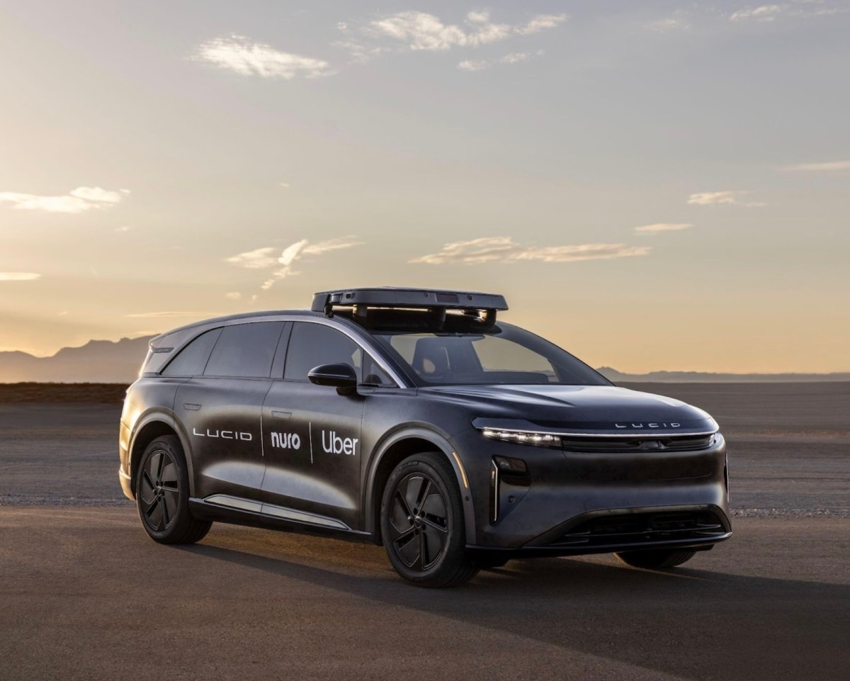 TechCrunch Mobility: Uber makes a bet on premium robotaxis