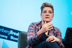 CaaStle founder charged with fraud, turns herself in