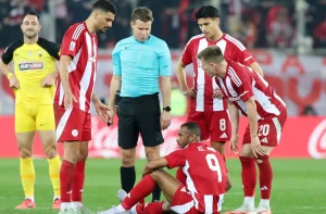 إصابة أيوب الكعبي: ضربة موجعة لأولمبياكوس