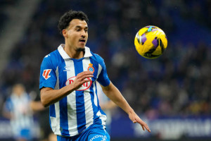 عمر الهلالي:”شرف عظيم ان ألعب مع المغرب”