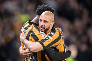 أمرابط و كامارا ينقذان هال سيتي من الهزيمة