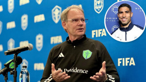 شميتزر يتحدث عن خطورة حكيمي هجوميا