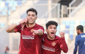 بلحاج يمرر و يسجل و يتوج رجلا للمباراة