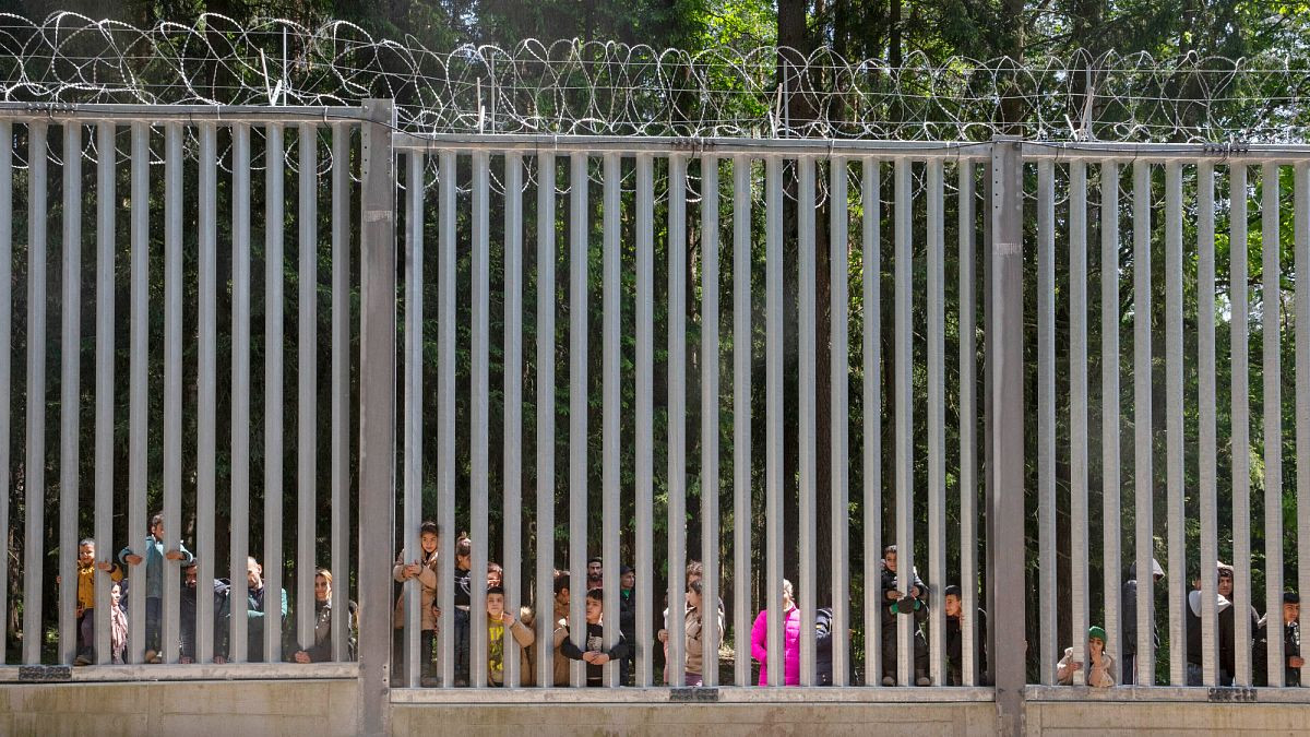 Many EU countries endorse Commission's migrant outsourcing plans