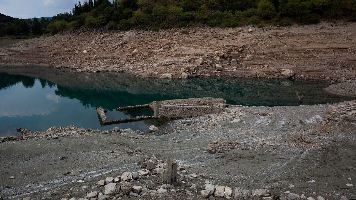 Greece unveils national plan to tackle worsening water scarcity