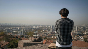 Long-term air pollution exposure raises dementia risks, study finds