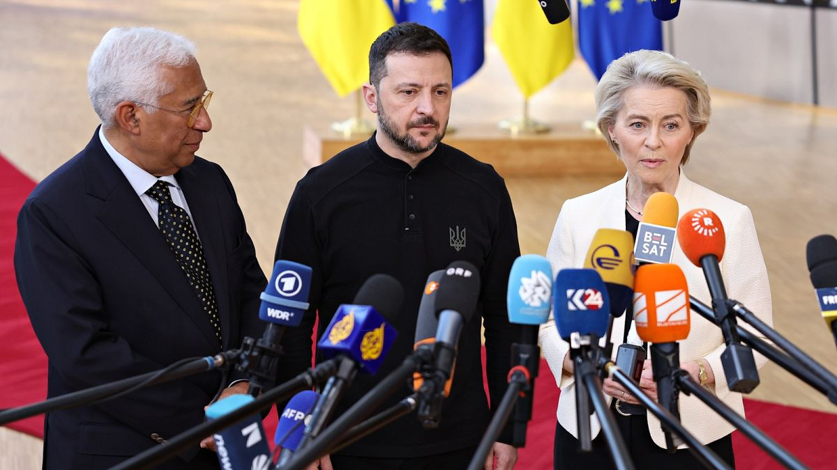 EU keeps close eye as Zelenskyy U-turns to fix anti-corruption law